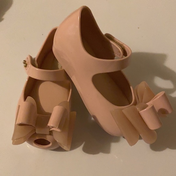 Mini Melissa Other - SOLD @ KIDS CONSIGNMENT